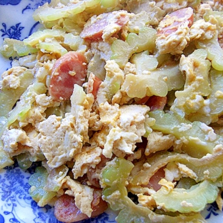 ７分！？凍み豆腐でゴーヤの炒め物♪（にんにく醤油）